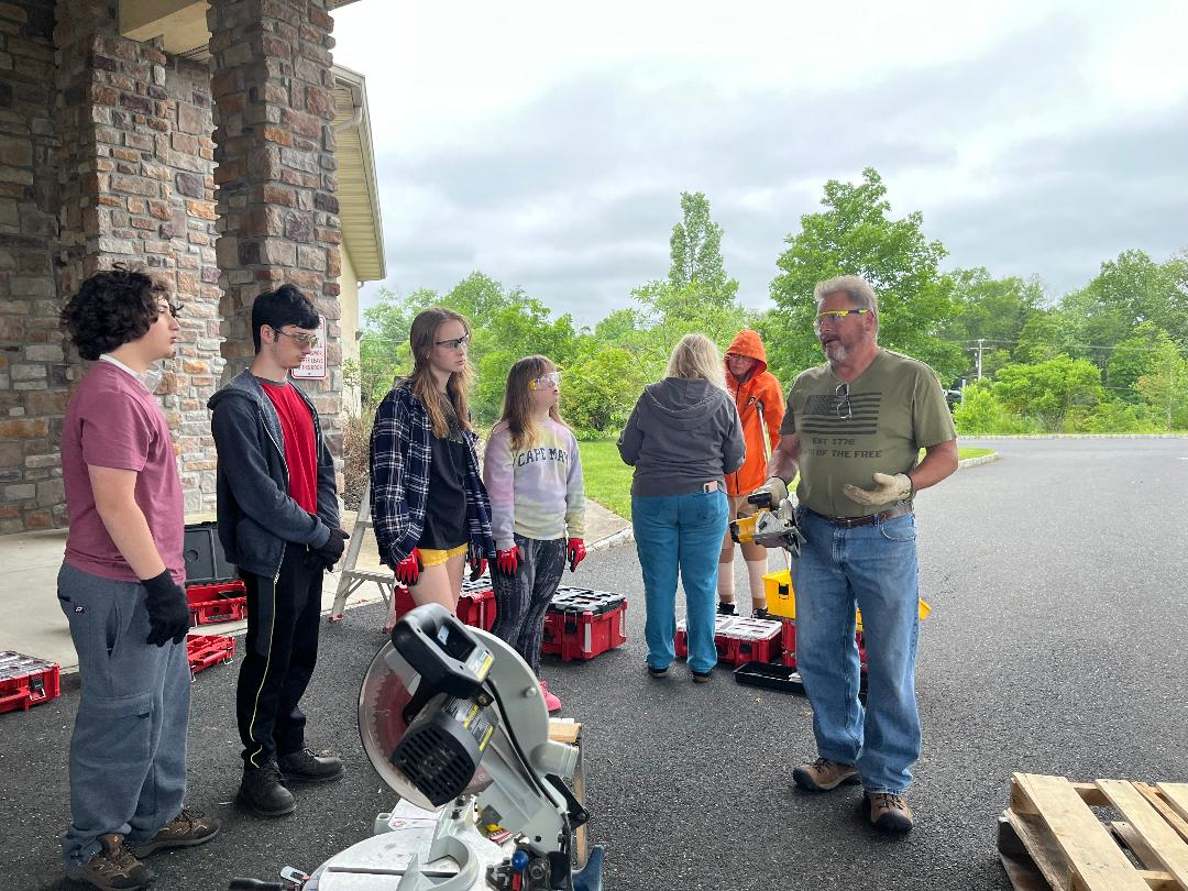 Tool training for youth mission trip